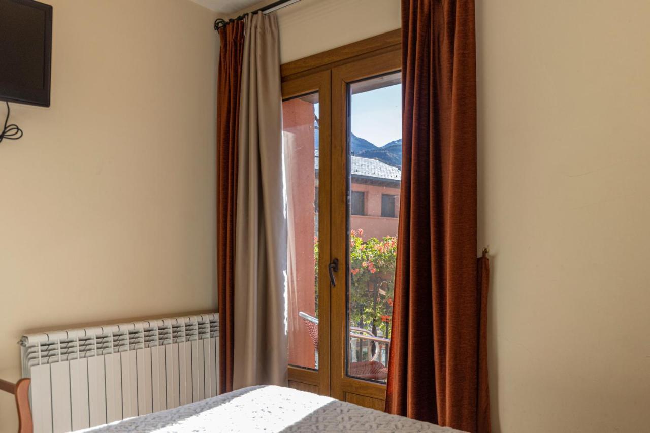 Hotel Solana Benasque Buitenkant foto