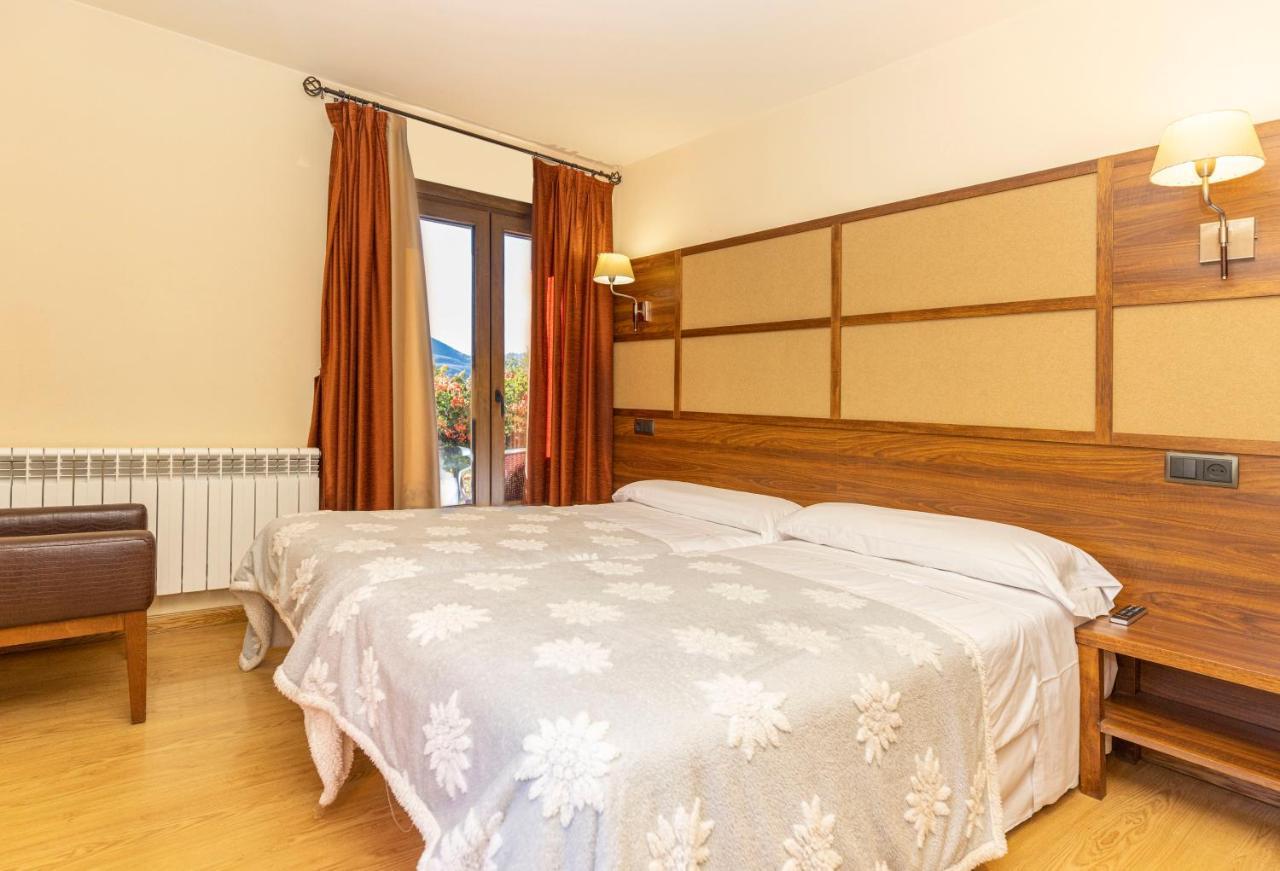 Hotel Solana Benasque Buitenkant foto